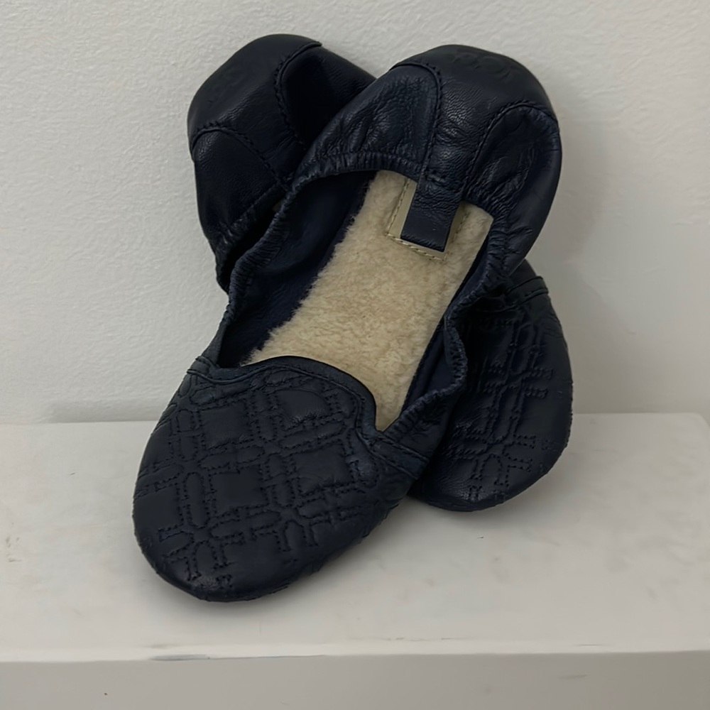 Ugg navy shearling foldable flats - 6